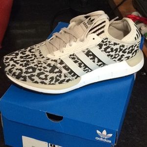 Adidas swift run leopard